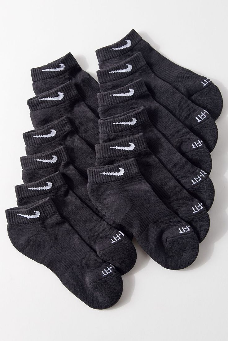 5 Nike socks